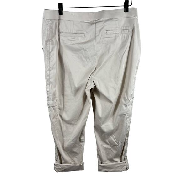 Chico's Women's Size 2.5 (L/14) Beige Crop Pants Cotton Blend Stretch Pants - Picture 2 of 12